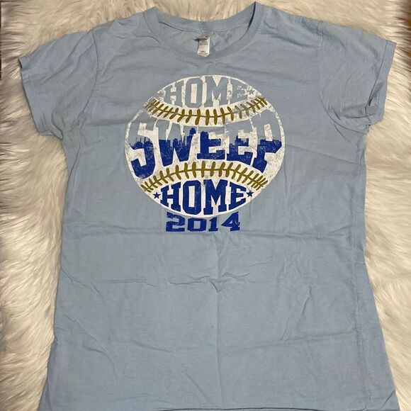 Gildan Tops - ⚾️ Home Sweep Home ⚾️ KC Royals Blue Crew Neck Tee sz L